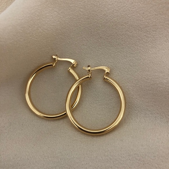 18k Gold Filled Small Tube Hoop Earrings - Picture 3 of 6
